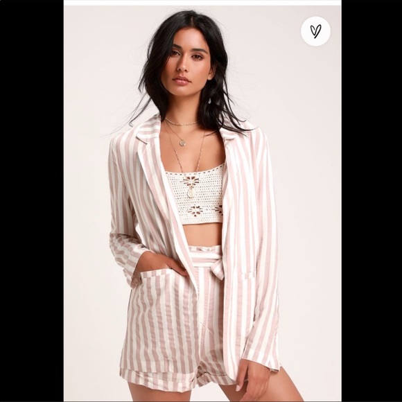 Lulu’s mauve Striped Blazer and Shorts Set - Picture 2 of 6